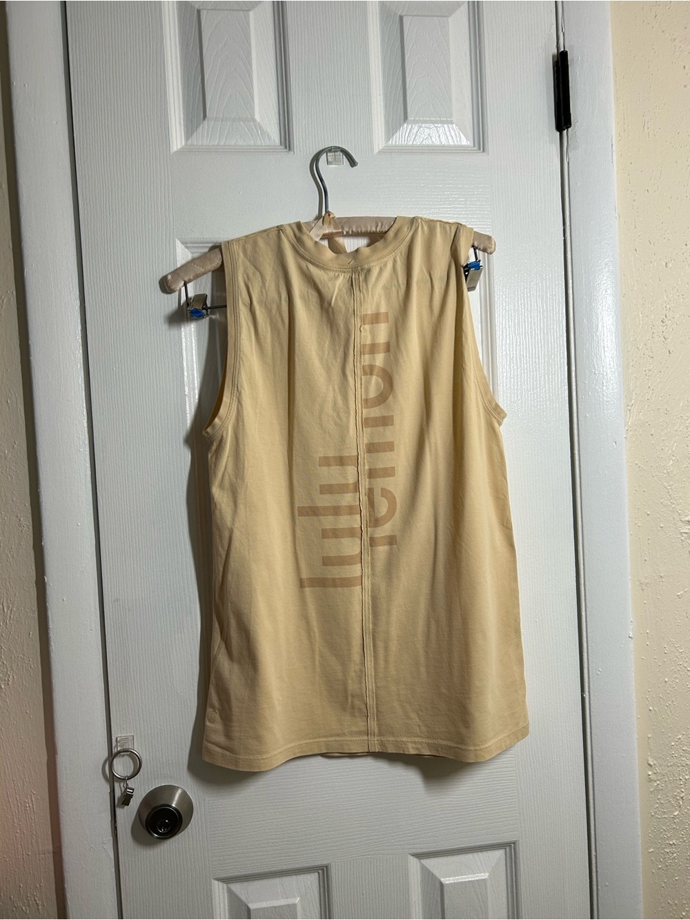 Lululemon Muscle Tank Top Beige Cream
Sleeveless Graphic Logo women’s Relaxed - Picture 3 of 9